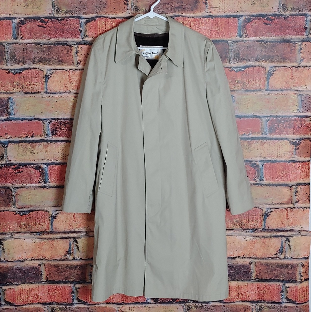 Like New! Clipper Mist Trench Coat w/liner